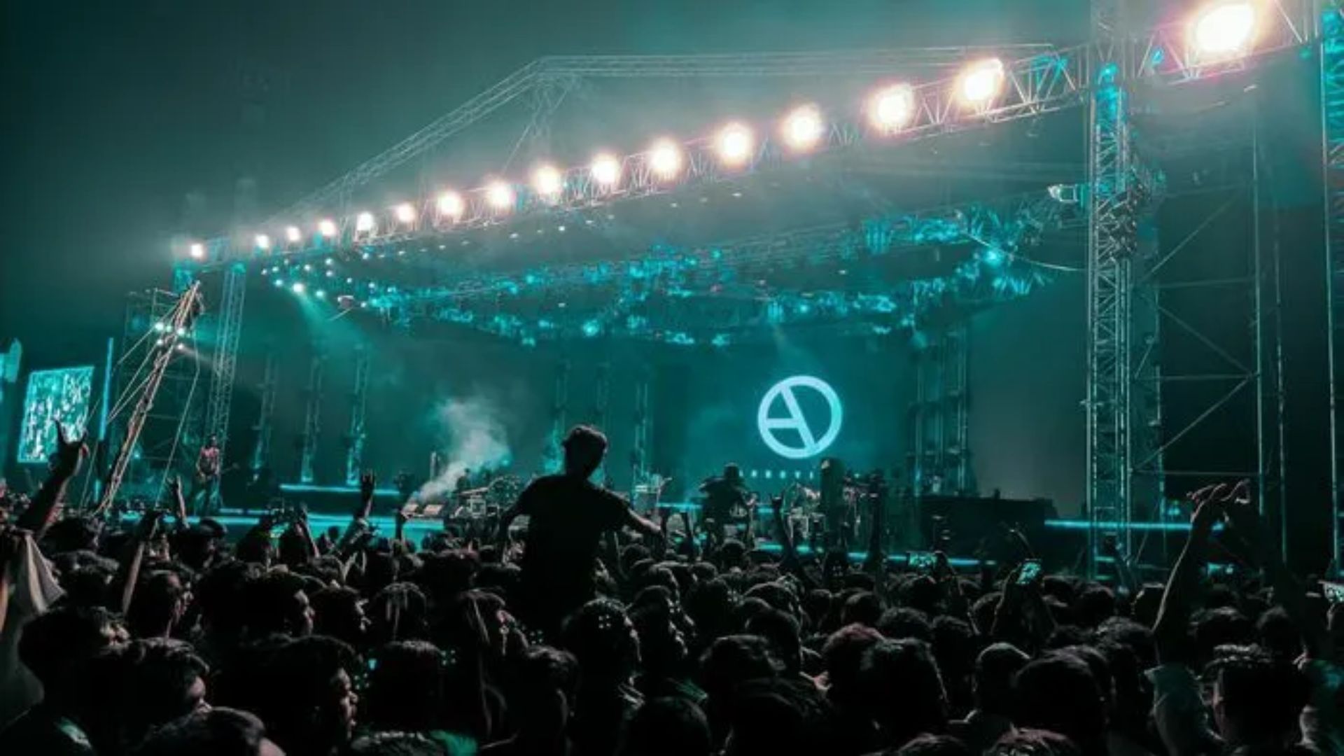 Isulia Festival Bordeaux 2026 - Électro Base sous-marine