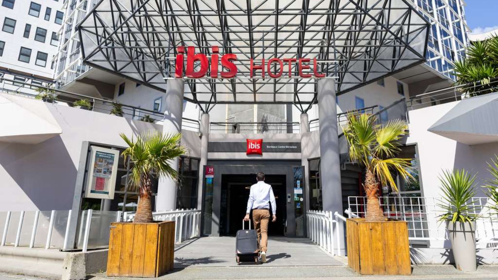 Taxi ibis Bordeaux Centre Meriadeck - GoChauffeur